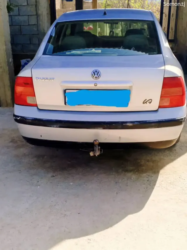 Volkswagen Passat 1997 · 1.8 MT