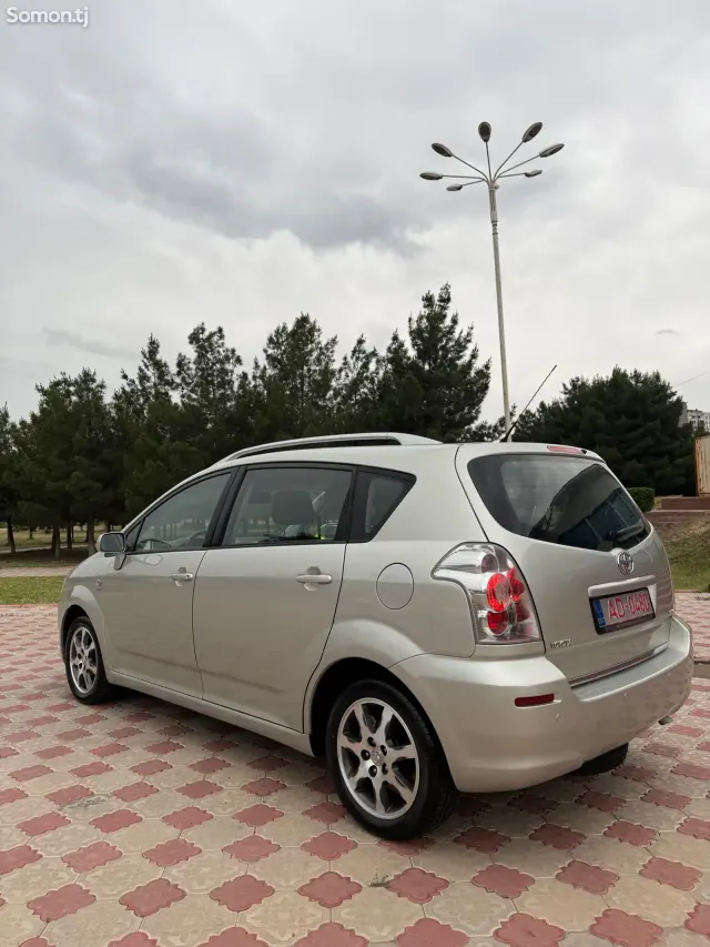 Toyota Corolla Verso 2006 · 1.8 MT
