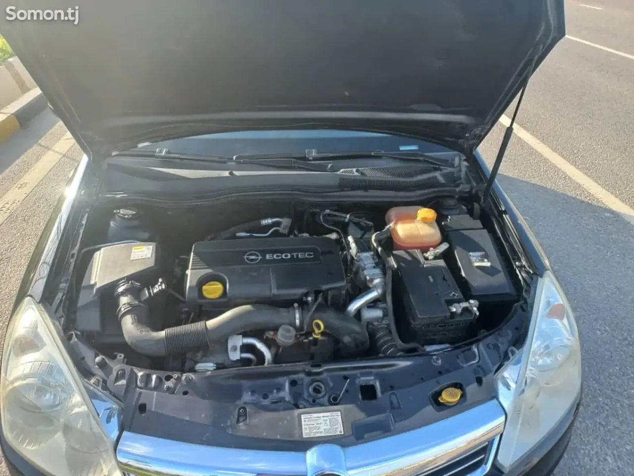 Opel Astra H 2008 · 1.7 MT