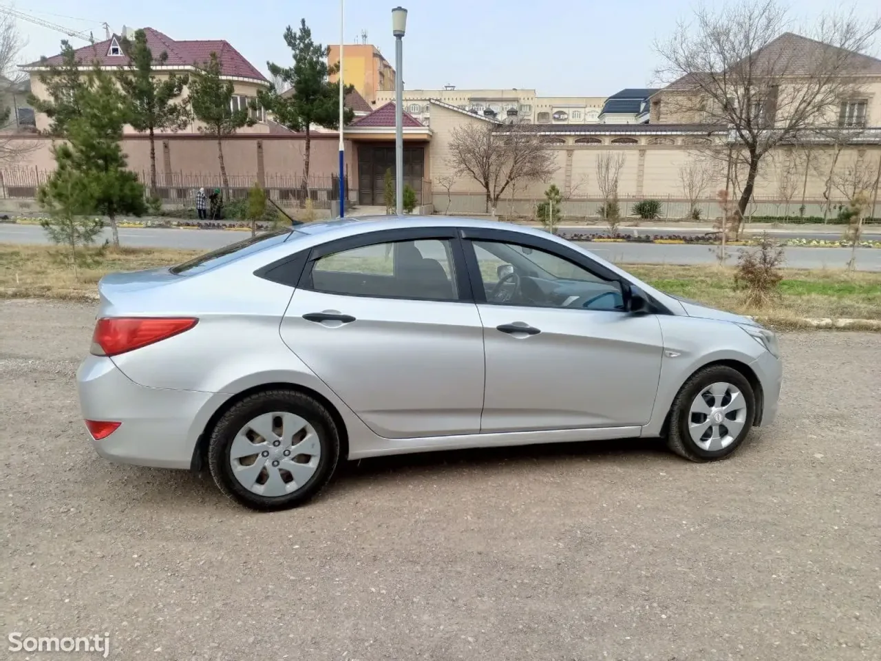 Hyundai Solaris 2015 · 1.6 AT