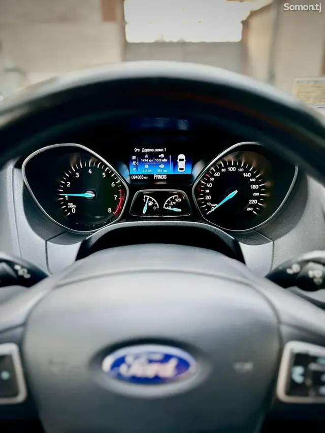 Ford Focus 2018 · 1.6 AT