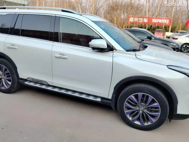 GAC Trumpchi GS8 2017 · 2.0 AT