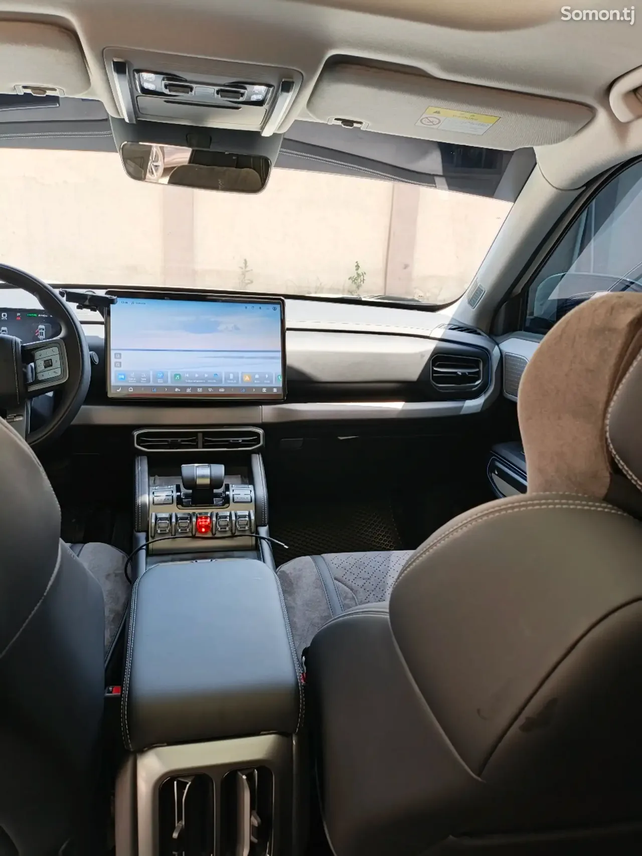 BYD Leopard 3 2025 · 4.9 AT