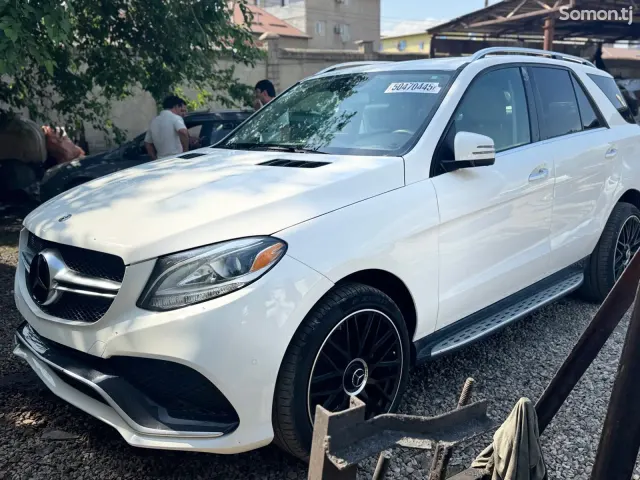 Mercedes-Benz GLE class 2017 · 3.5 AT