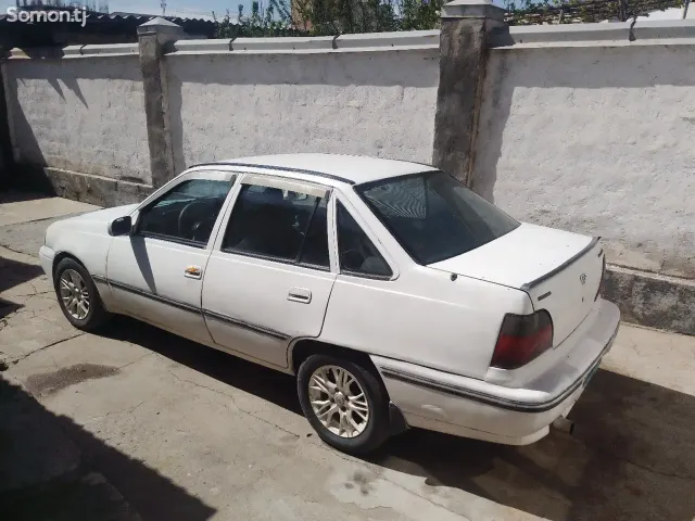 Daewoo Nexia 1996 · 1.6 MT