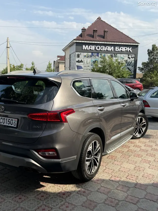 Hyundai Santa Fe 2018 · 2.0 AT