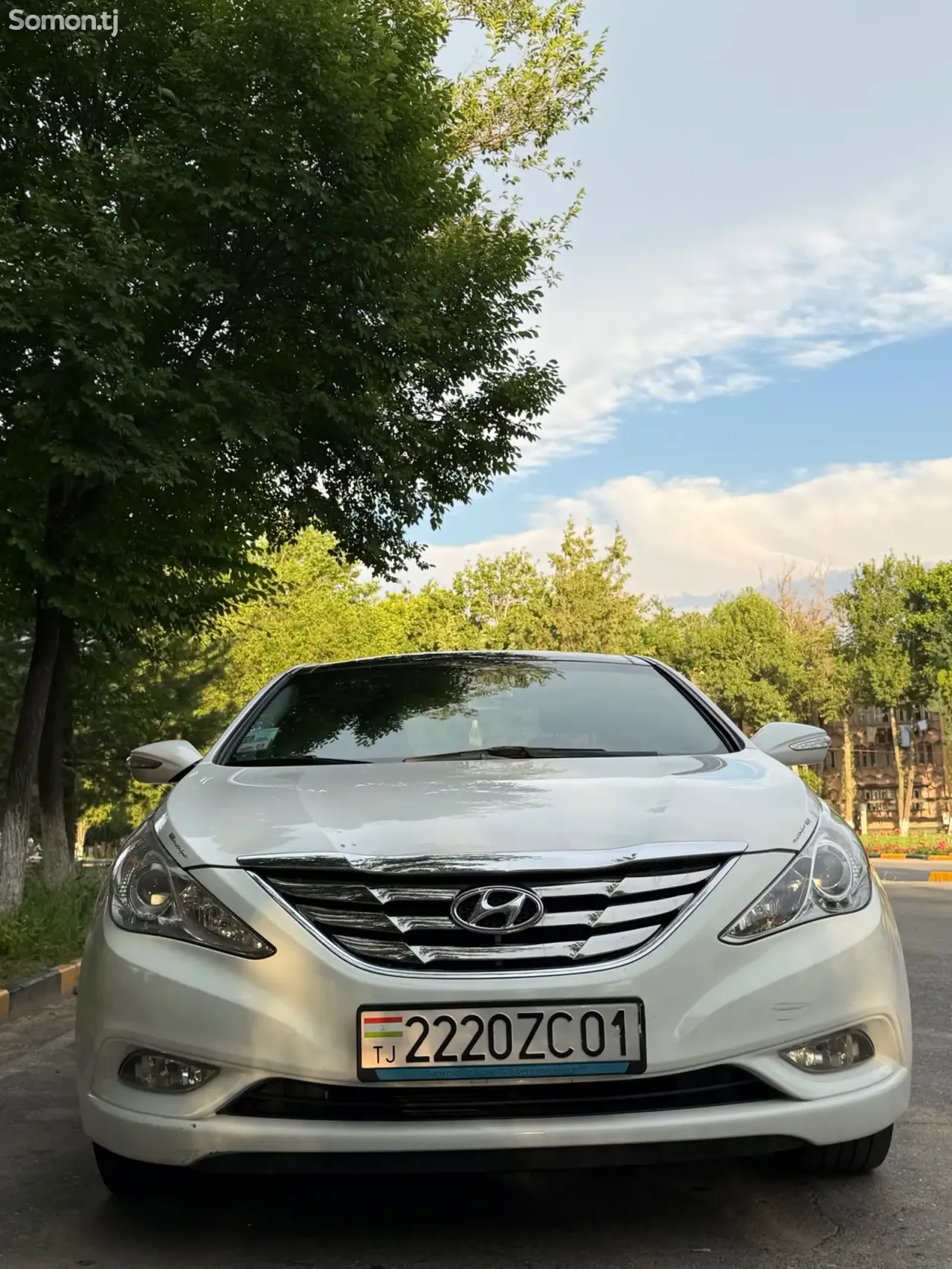 Hyundai Sonata 2011 · 2.0 AT