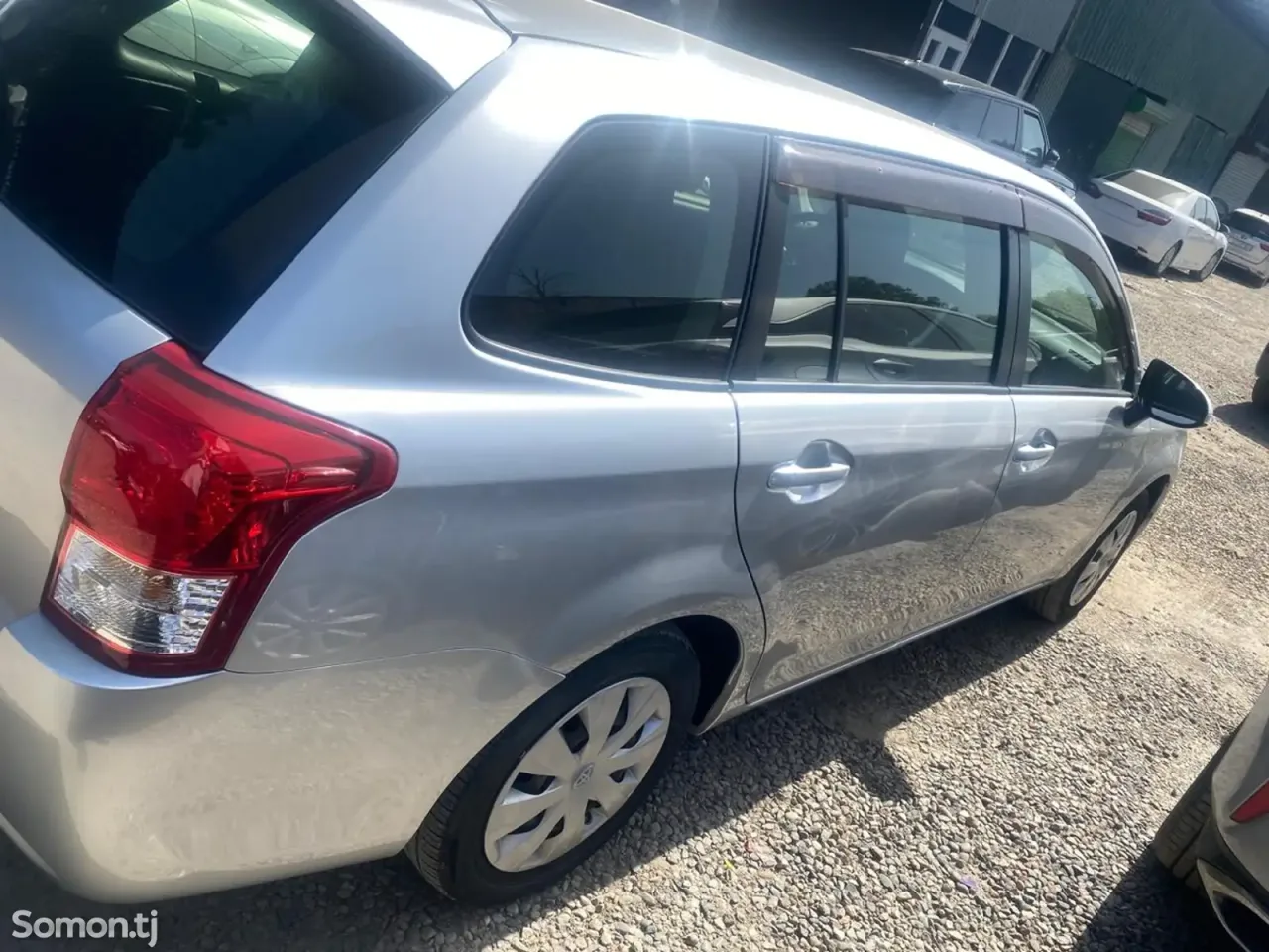 Toyota Fielder 2014 · 1.5 AT