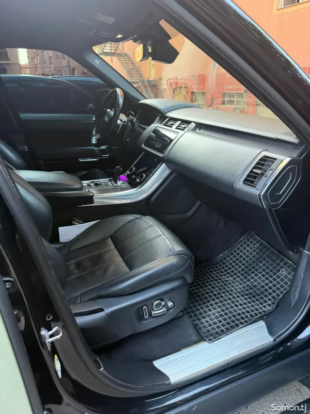Land Rover Range Rover Sport 2022 · 3.0 AT