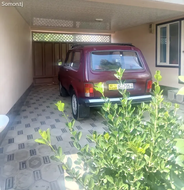 Lada (ВАЗ) Нива 2001 · 1.7 MT