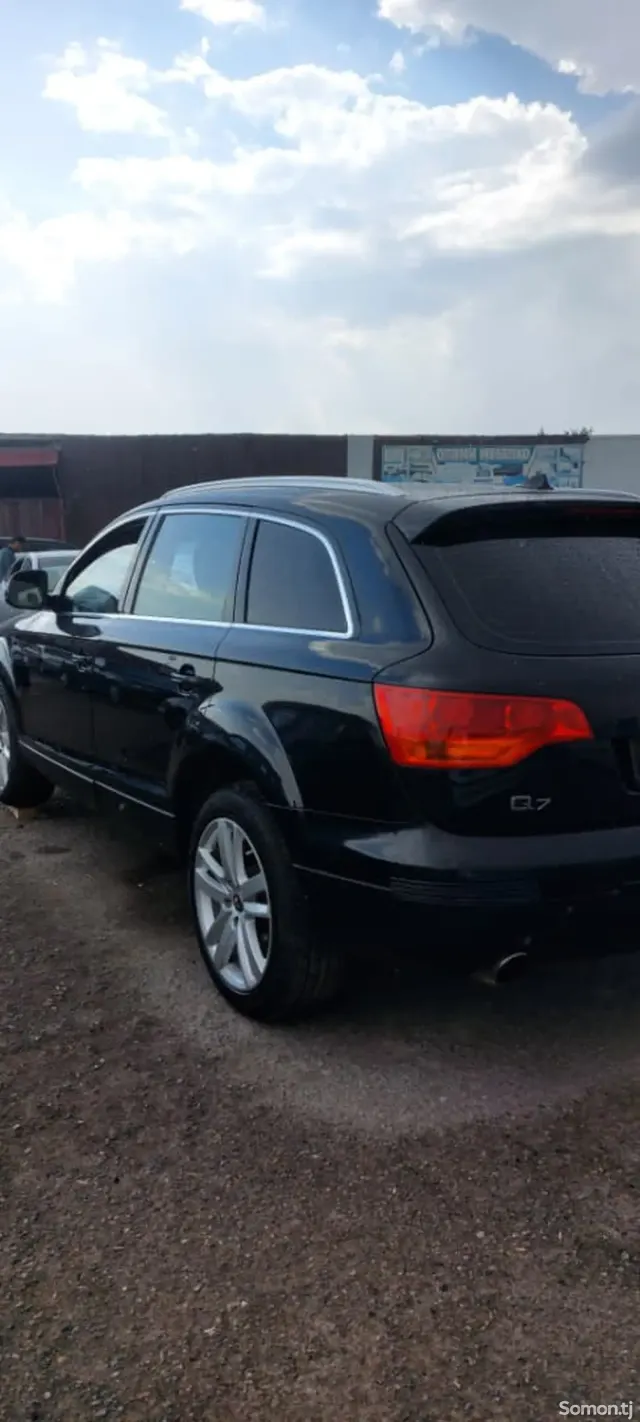 Audi Q7 2007 · 4.2 AT