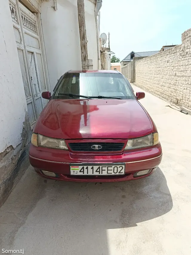 Daewoo Nexia 1995 · 1.6 MT