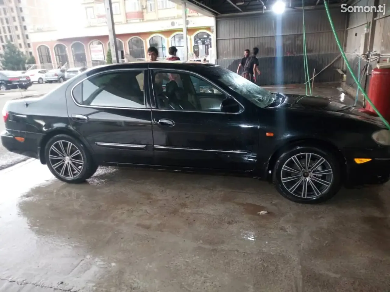 Nissan Maxima 2002 · 2.0 AT