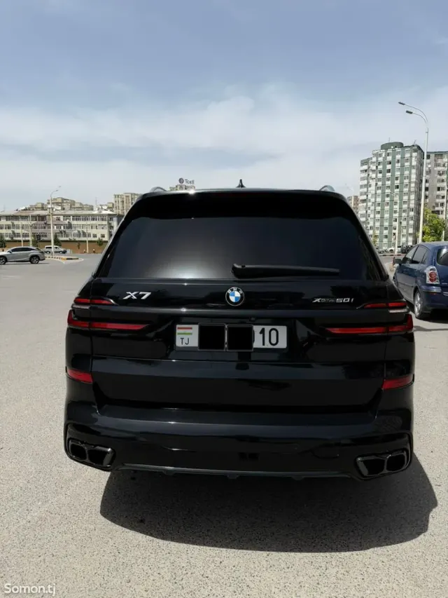 BMW X7 2019 · 4.4 AT