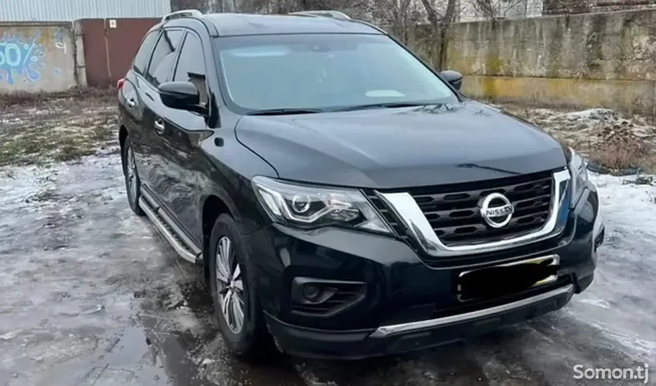 Nissan Pathfinder 2017 · 3.5 AT