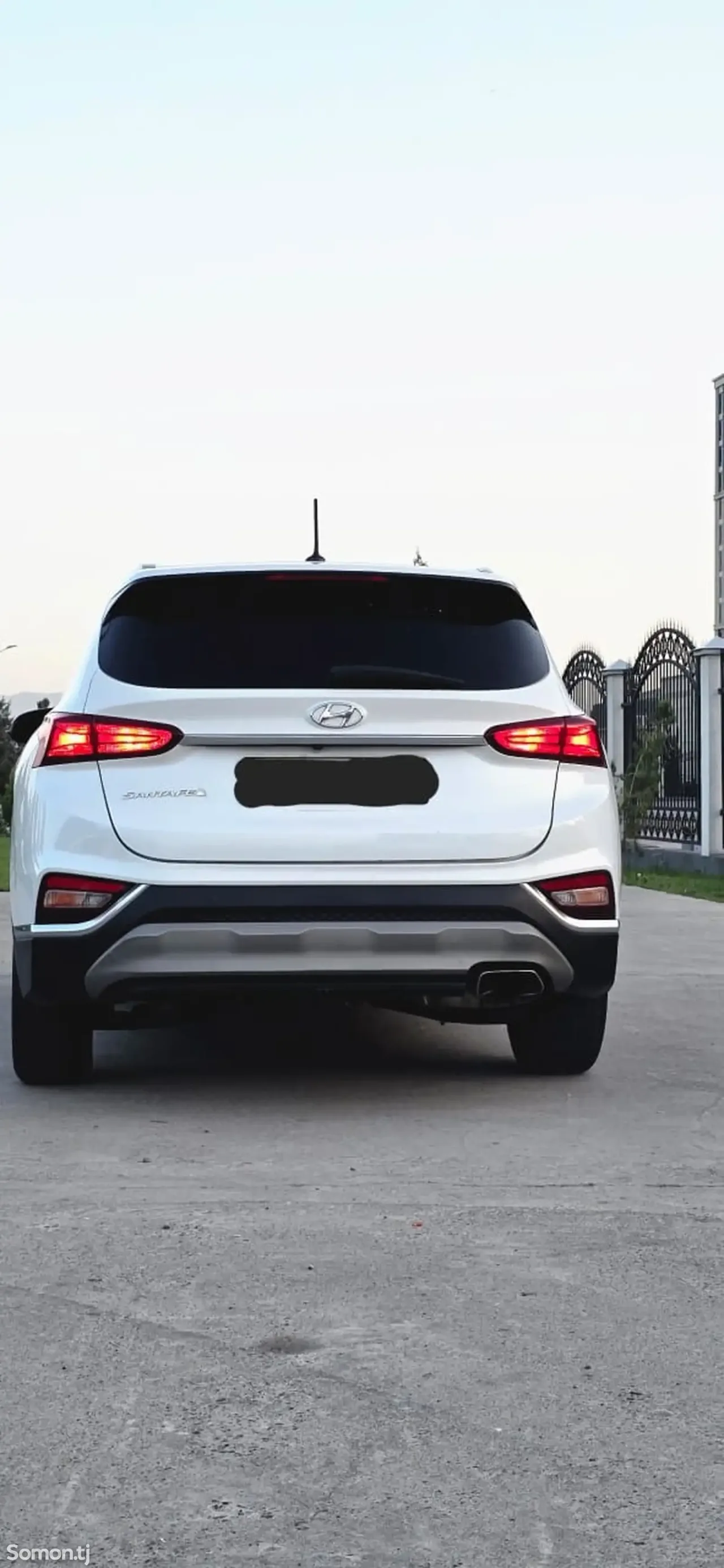 Hyundai Santa Fe 2019 · 2.4 AT