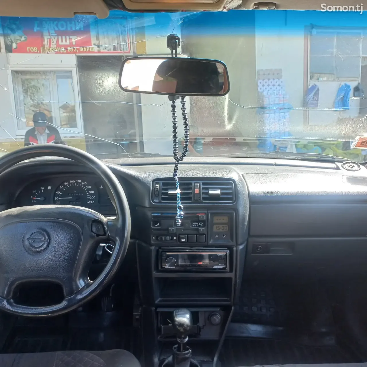 Opel Vectra A 1994 · 1.6 MT