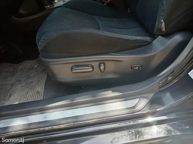 Toyota Camry 2010 · 2.5 AT
