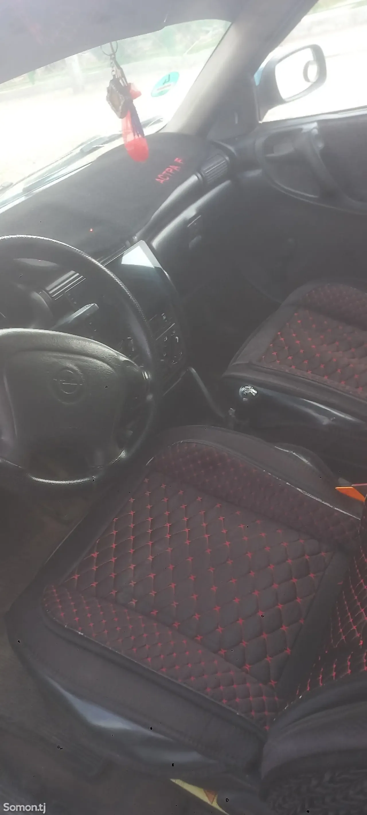 Opel Astra F 1996 · 1.6 MT
