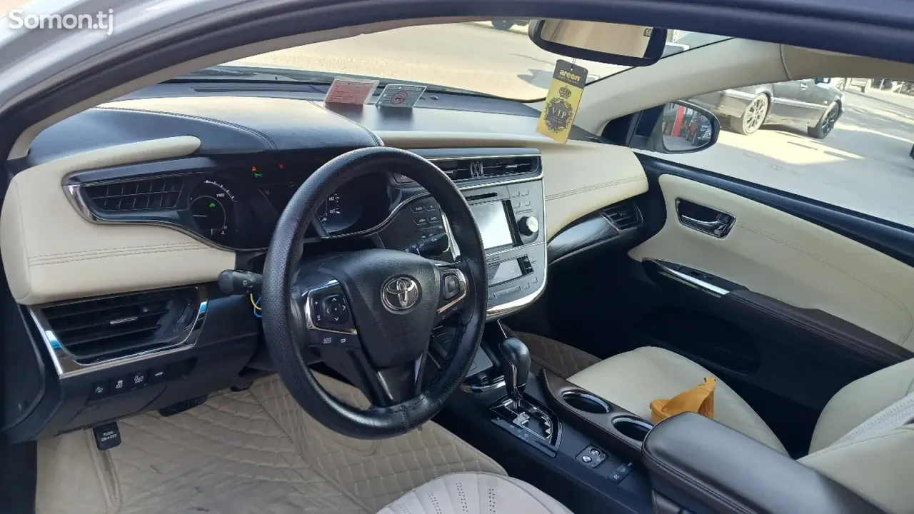 Toyota Avalon 2018 · 2.5 AT