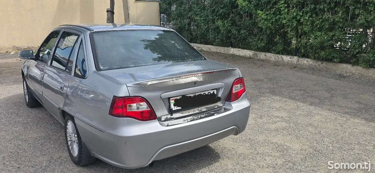 Daewoo Nexia 2000 · 1.6 MT
