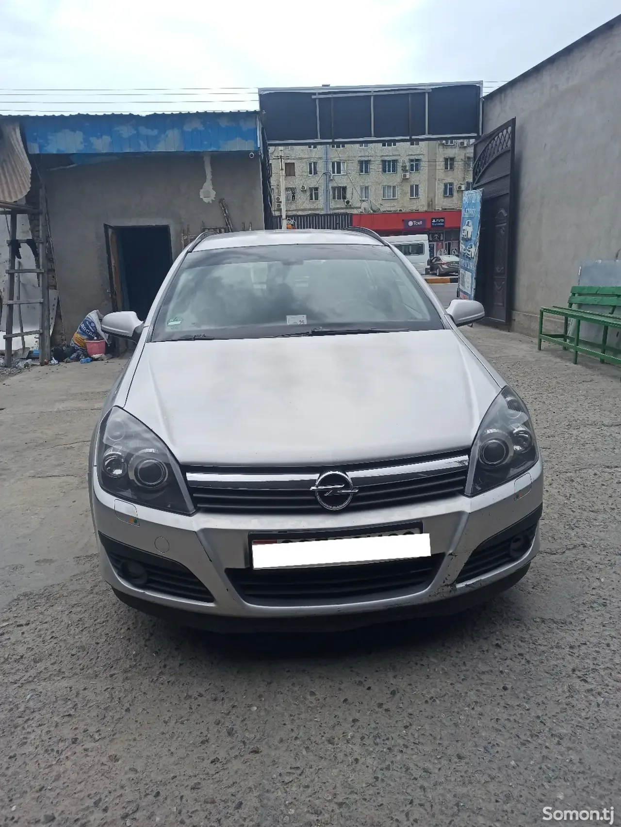 Opel Astra H 2006 · 1.8 MT