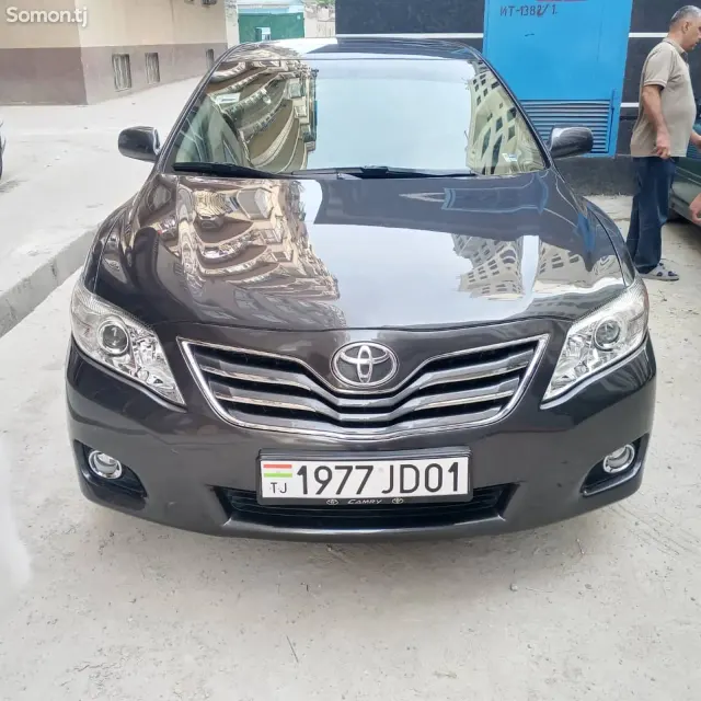 Toyota Camry 2011 · 3.5 AT