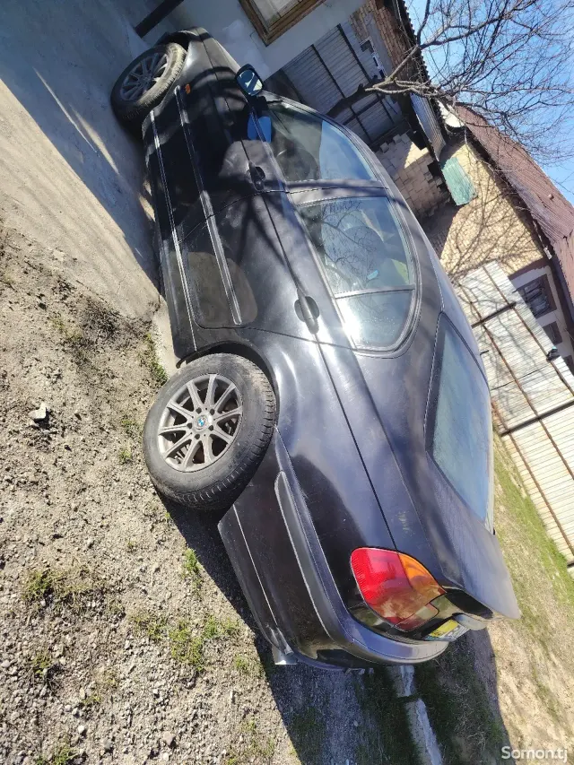 BMW 3 series 2000 · 1.8 MT