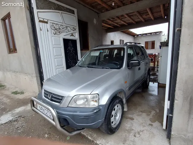Honda CR-V 1998 · 2.4 MT