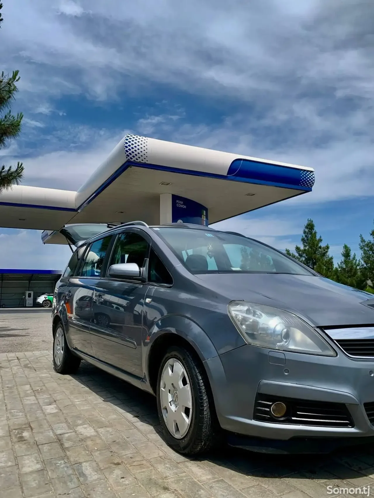 Opel Zafira 2006 · 1.9 AT
