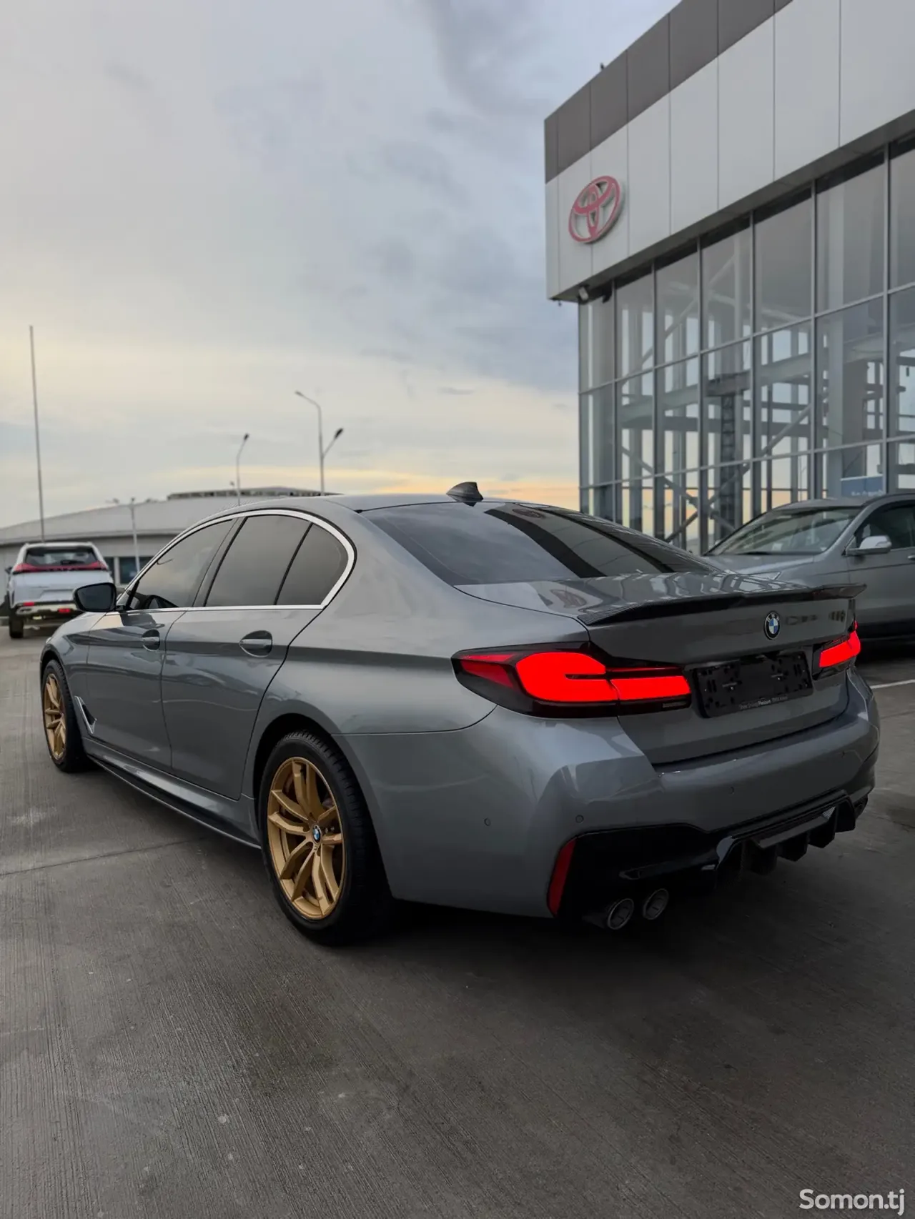 BMW 5 series 2023 · 2.0 AT