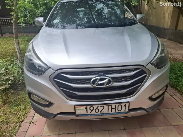 Hyundai Tucson 2015 · 2.0 AT