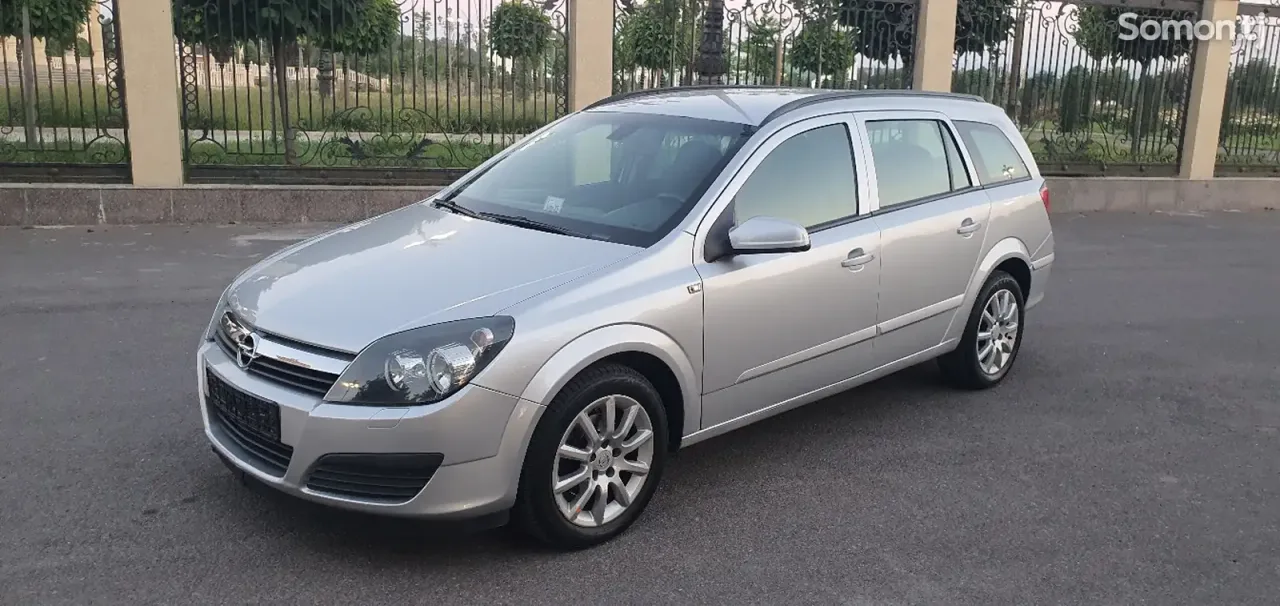 Opel Astra H 2007 · 1.6 MT