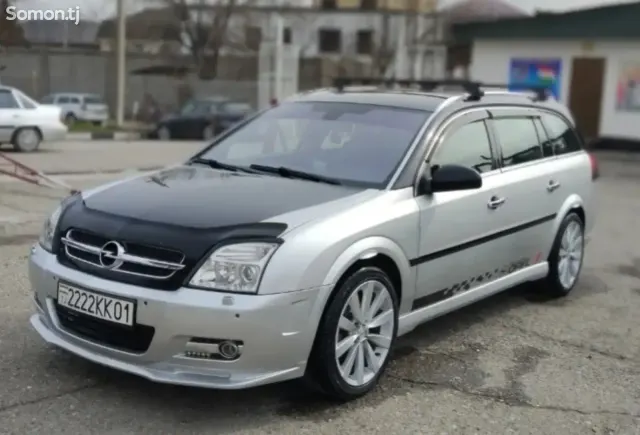 Opel Vectra C 2005 · 2.2 AT