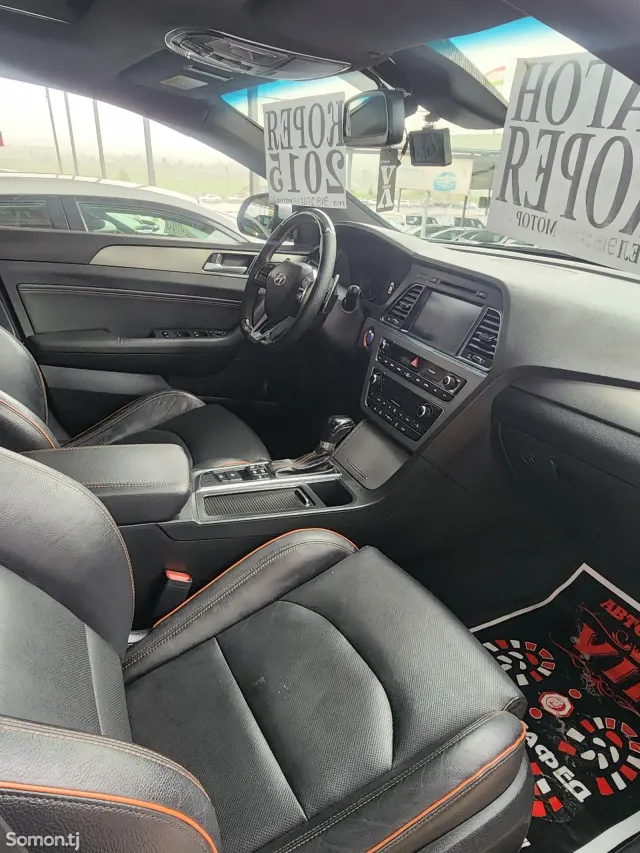 Hyundai Sonata 2015 · 2.0 AT