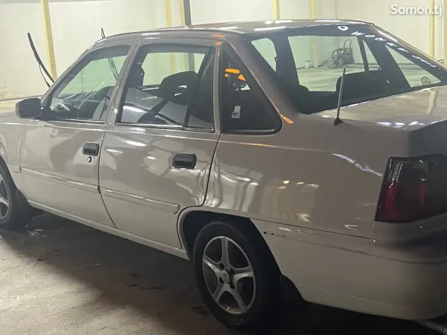 Daewoo Nexia 1996 · 1.6 MT