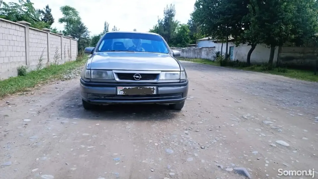Opel Vectra A 1995 · 1.8 MT