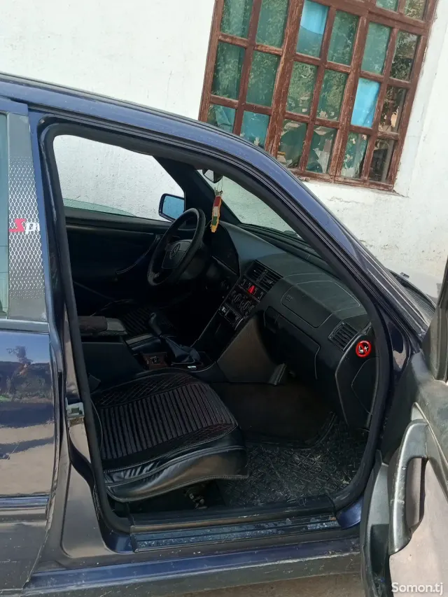 Mercedes-Benz C class 1998 · 2.2 MT