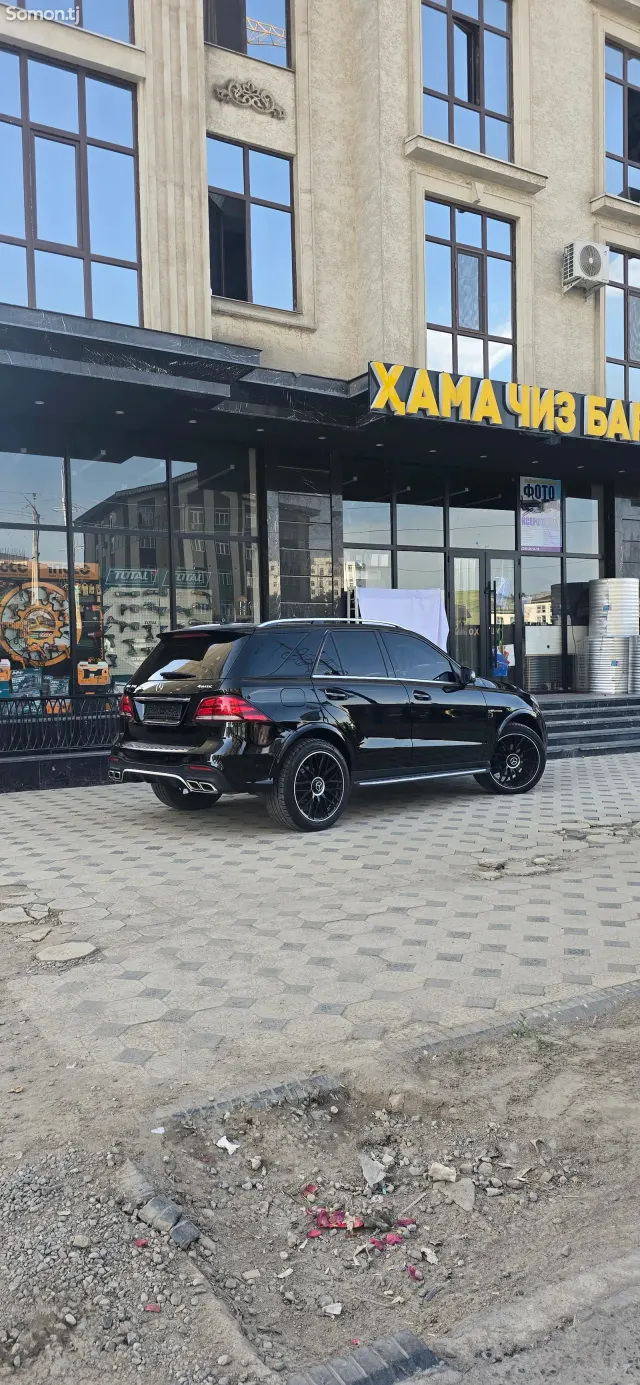 Mercedes-Benz GLE class 2017 · 3.5 AT