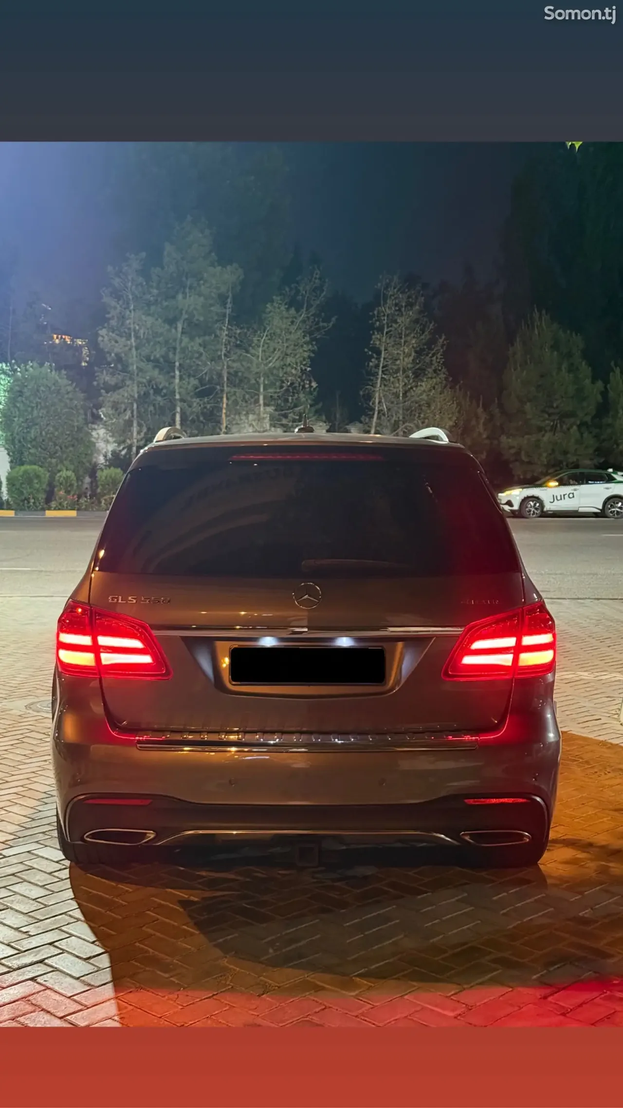 Mercedes-Benz GLS 2017 · 5.5 AT