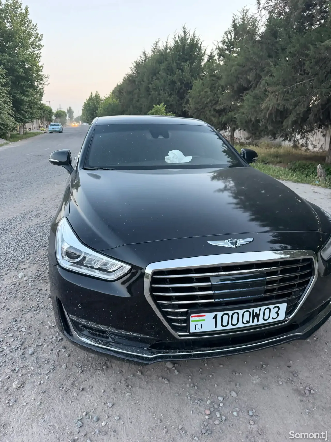 Hyundai Genesis 2018 · 3.8 AT