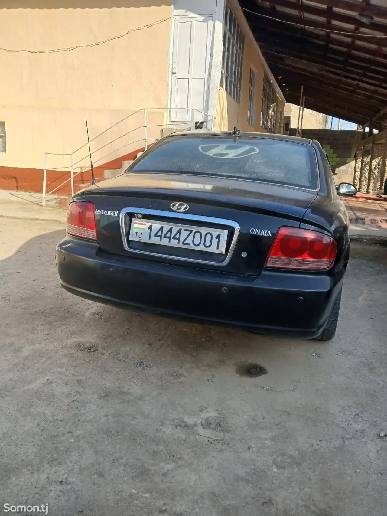 Hyundai Sonata 2004 · 2.0 MT