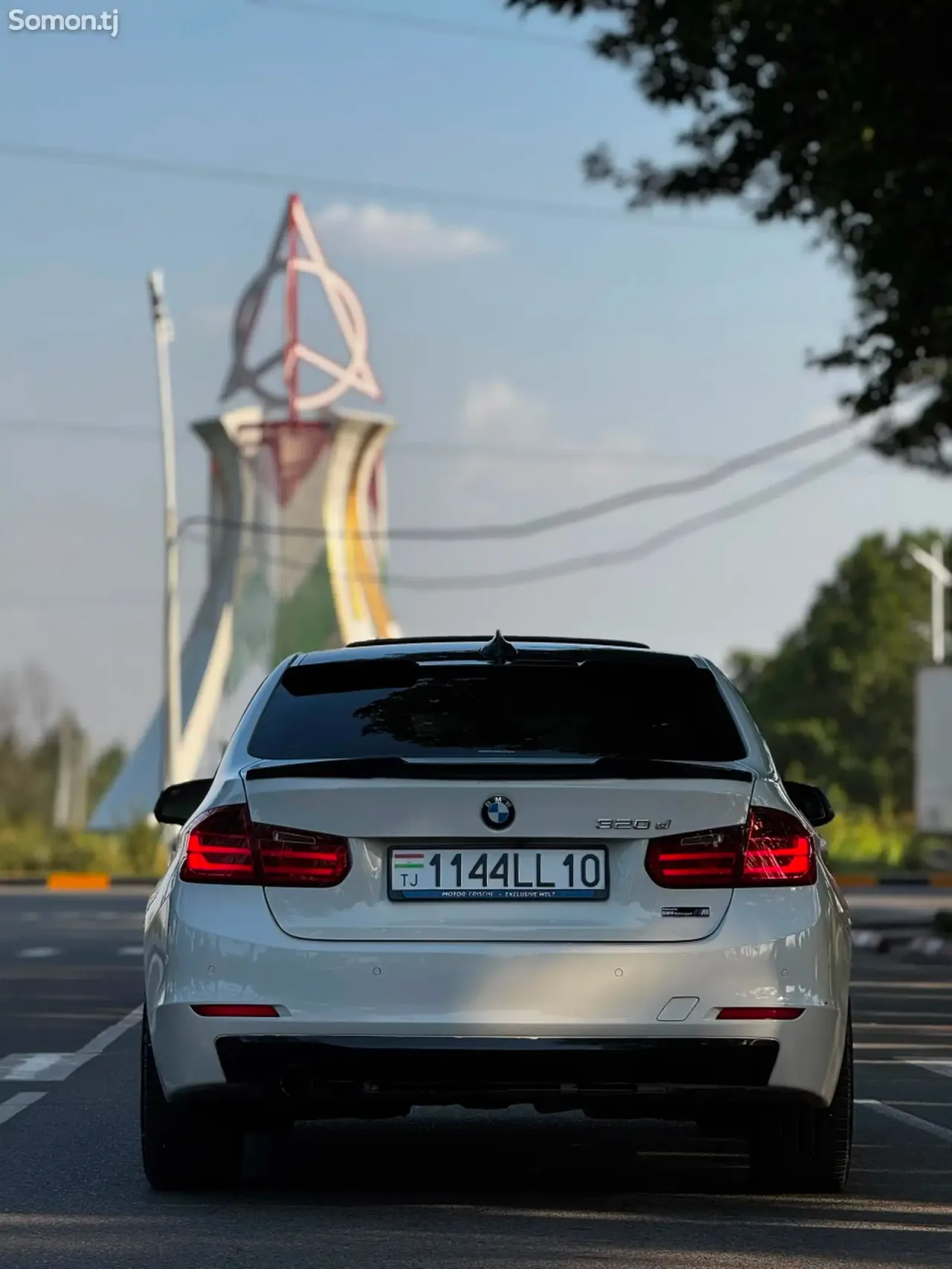 BMW 3 series 2014 · 2.0 AT