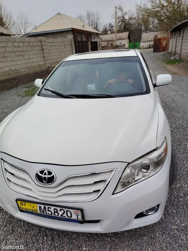Toyota Camry 2009 · 2.4 AT