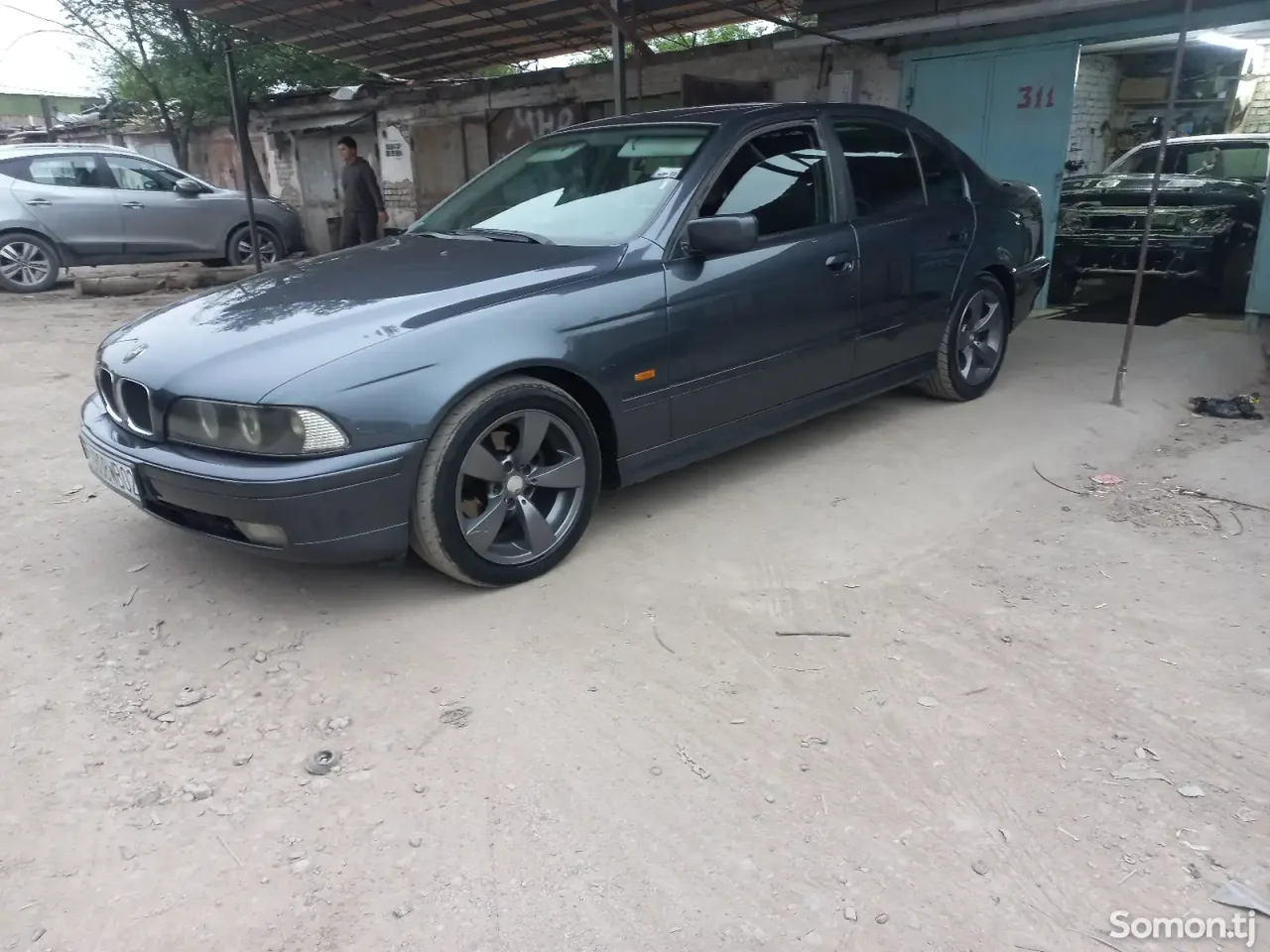 BMW 5 series 1998 · 2.5 AT