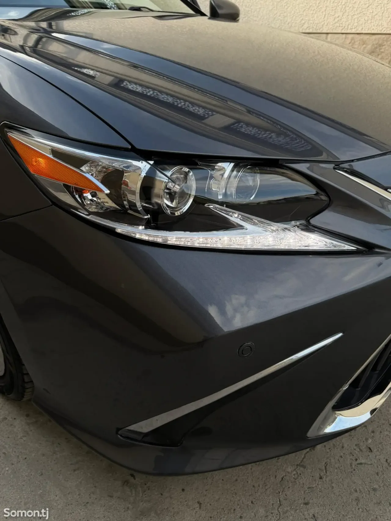 Lexus ES series 2014 · 3.0 AT