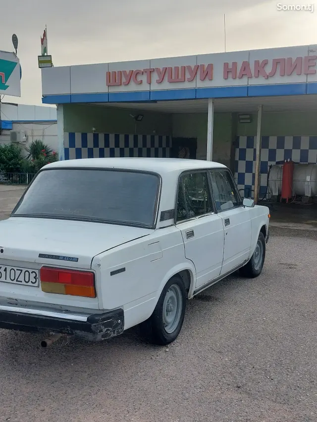 Lada (ВАЗ) 2107 2005 · 1.6 MT
