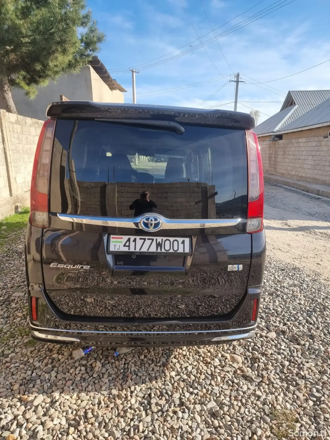Toyota Voxy 2016 · 2.5 AT