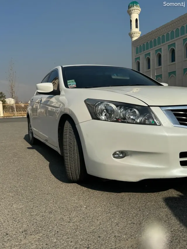 Honda Accord 2008 · 2.4 AT