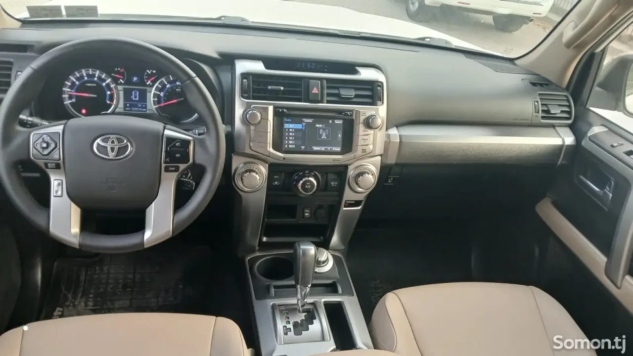 Toyota 4Runner 2015 · 4.0 AT